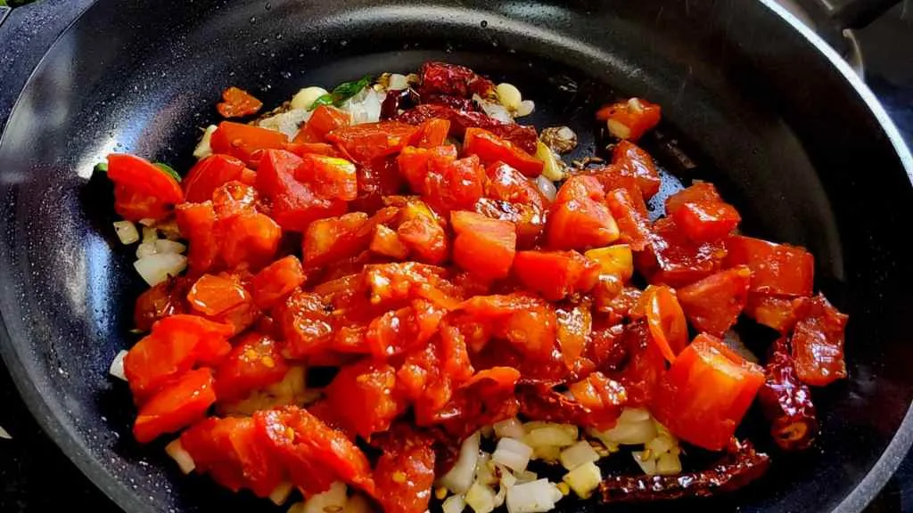 Easy Tomato Chutney Recipe for Dosa