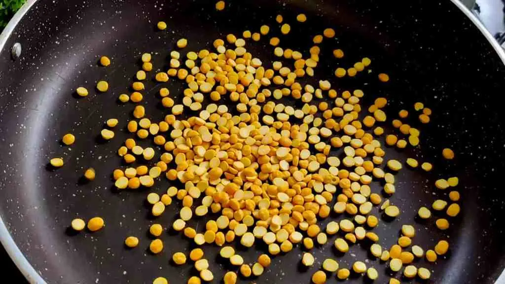 Homemade Iyengar Sambar Powder Recipe (Easy and Delicious)
