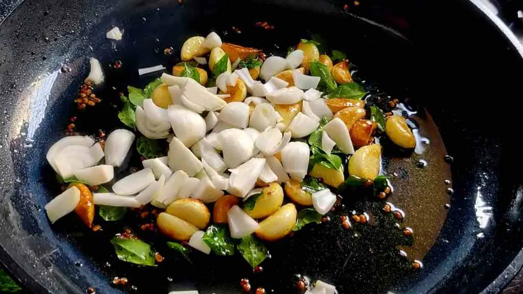 Easy Poondu Kuzhambu Recipe
