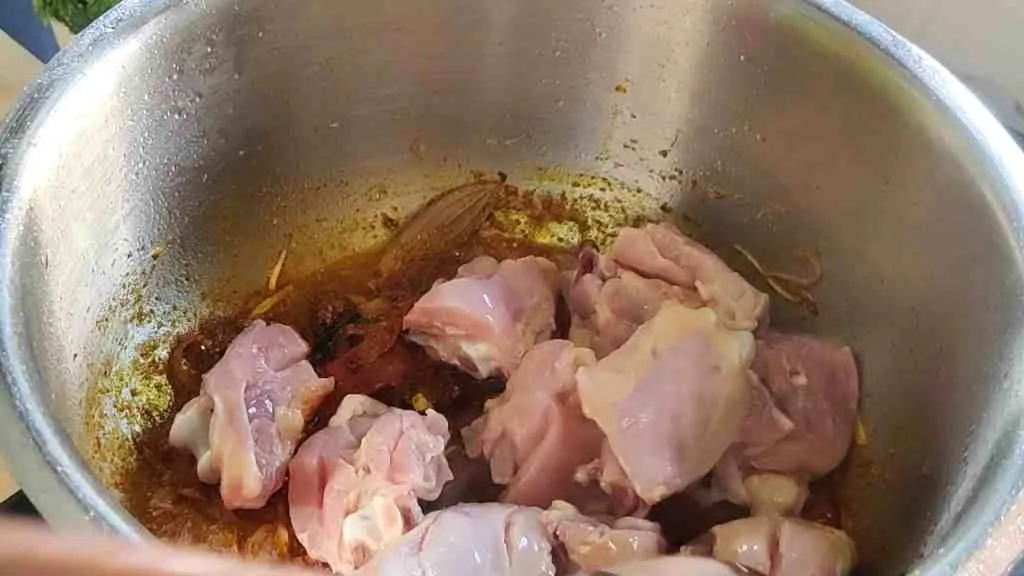 Delicious Chettinad Chicken Biryani Recipe