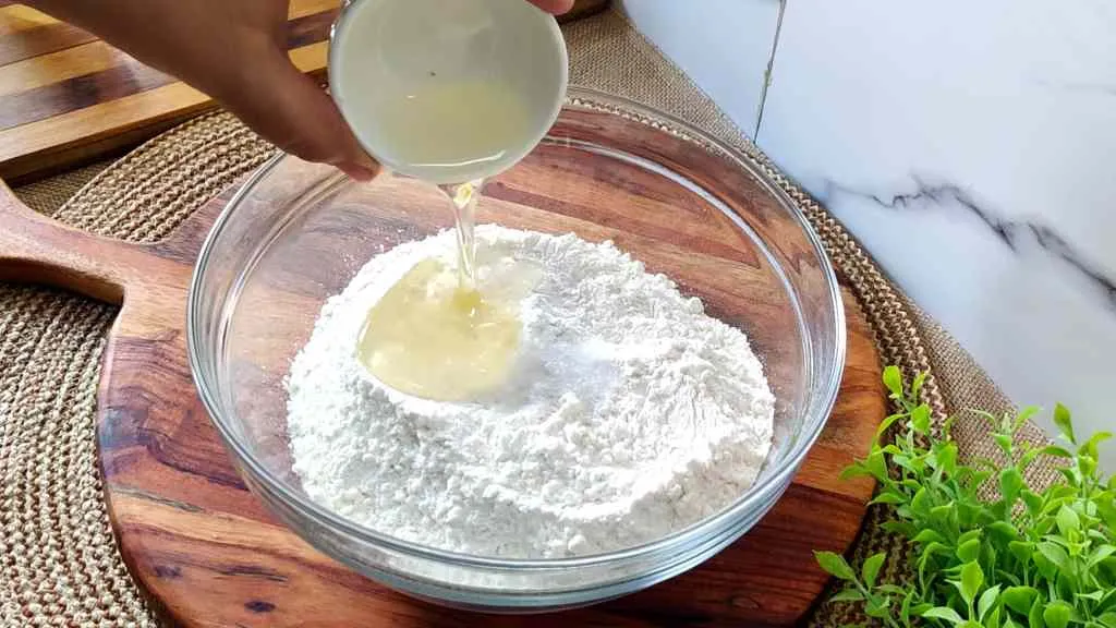 Kerala Flaky Paratha Recipe (Malabar Parottas)