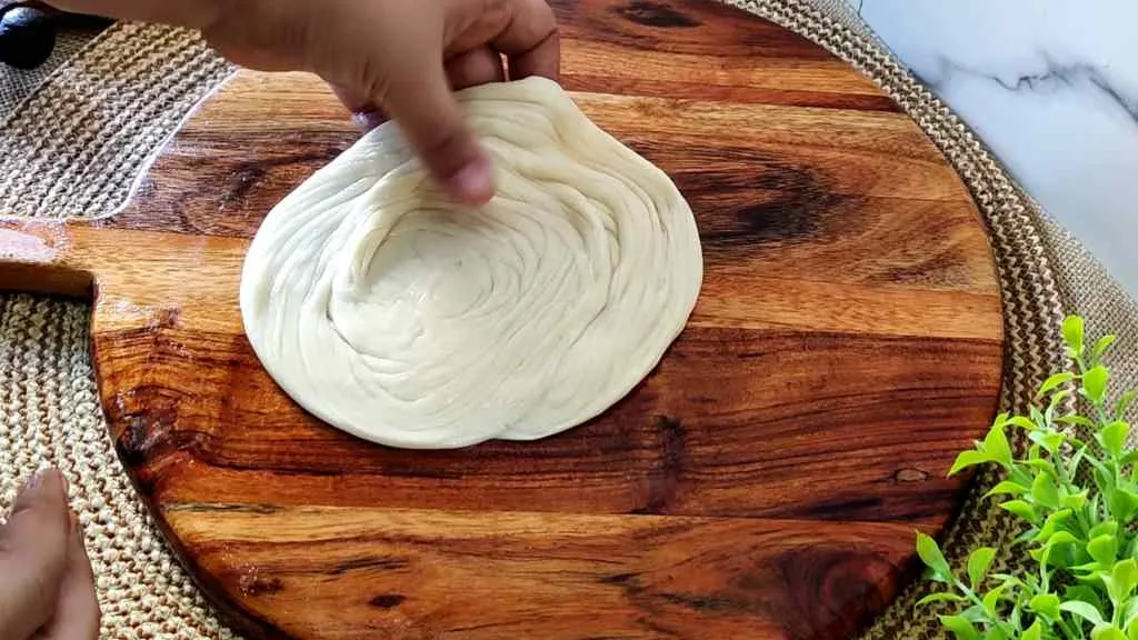 Kerala Flaky Paratha Recipe (Malabar Parottas)