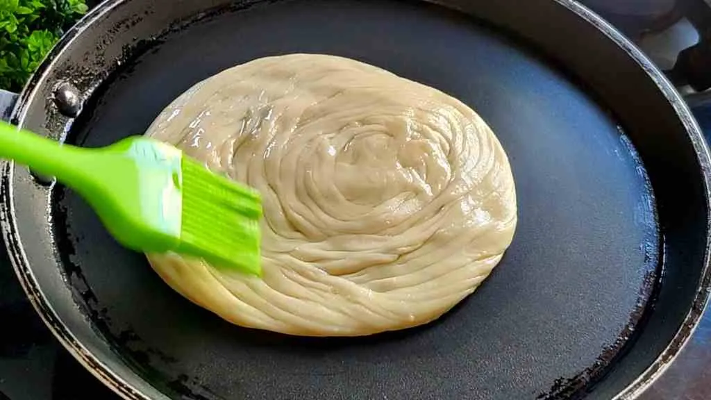 Kerala Flaky Paratha Recipe (Malabar Parottas)