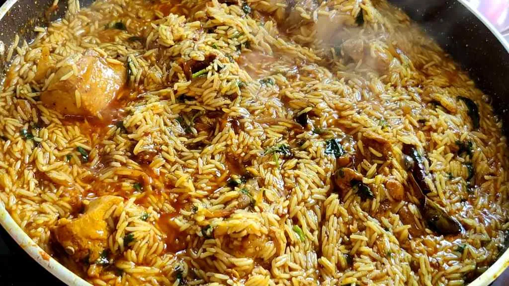Avakaya Biryani Recipe (Mango Pickle Biryani)