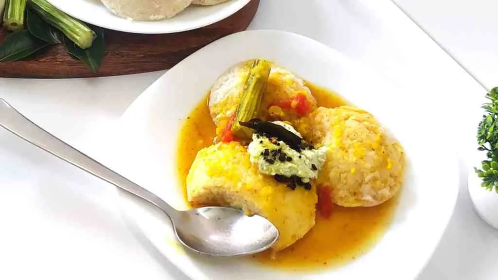 How to Make Idlis in a Pressure Cooker