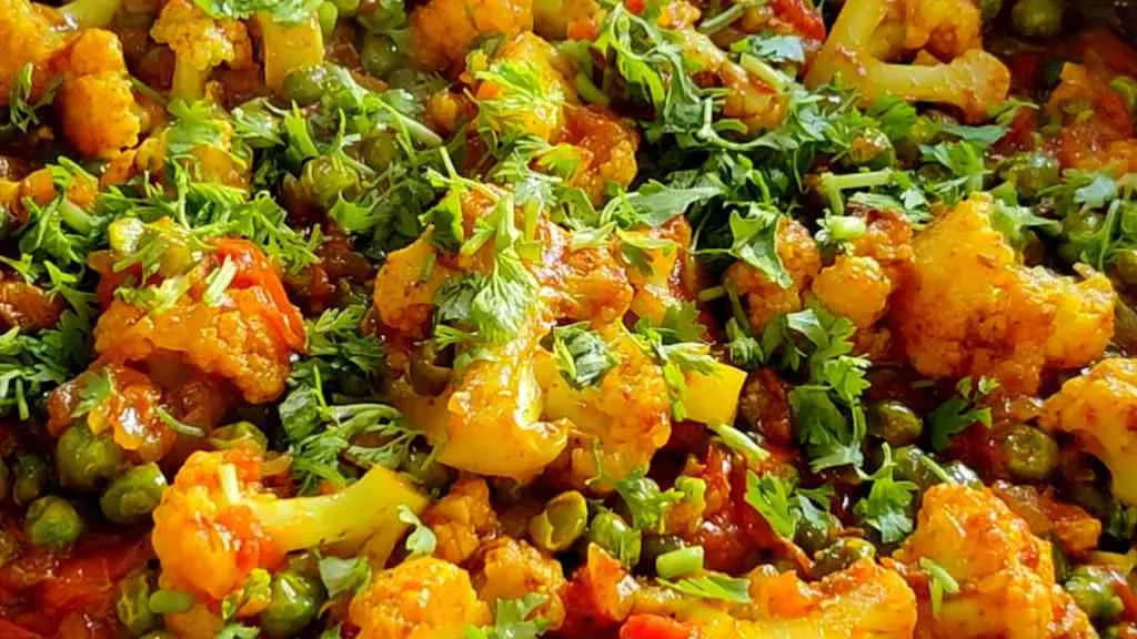 South Indian Cauliflower Recipe (Gobi Poriyal)