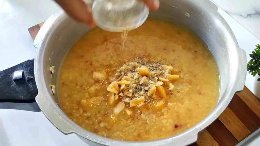 Sweet and Creamy Paal Payasam Recipe