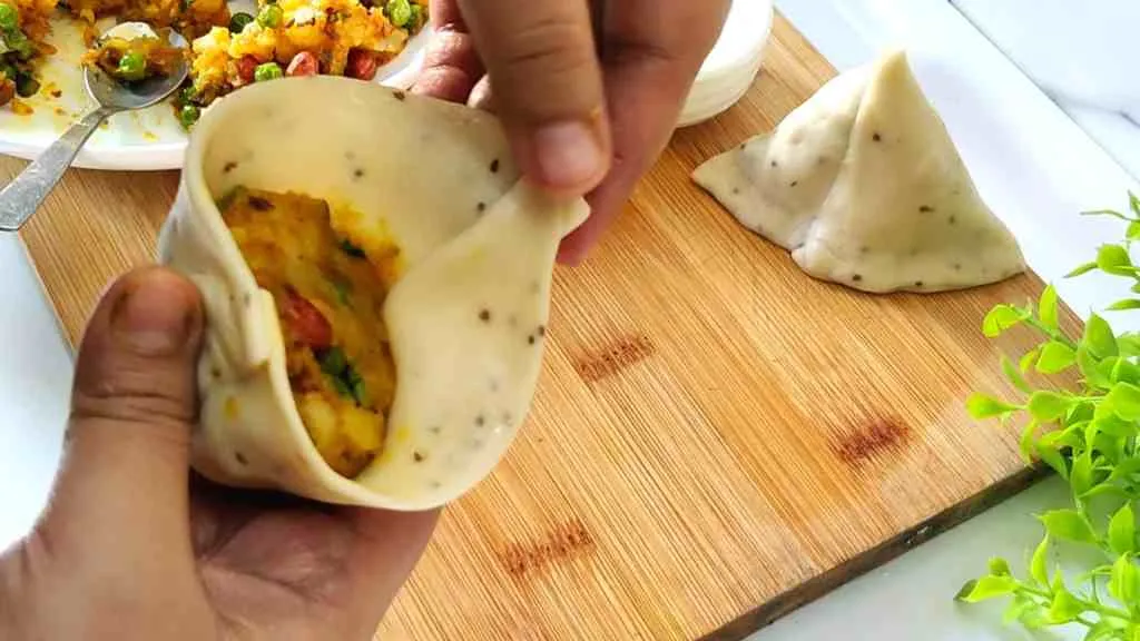 Indian Vegetable Samosa Recipe: Ridiculously Good!