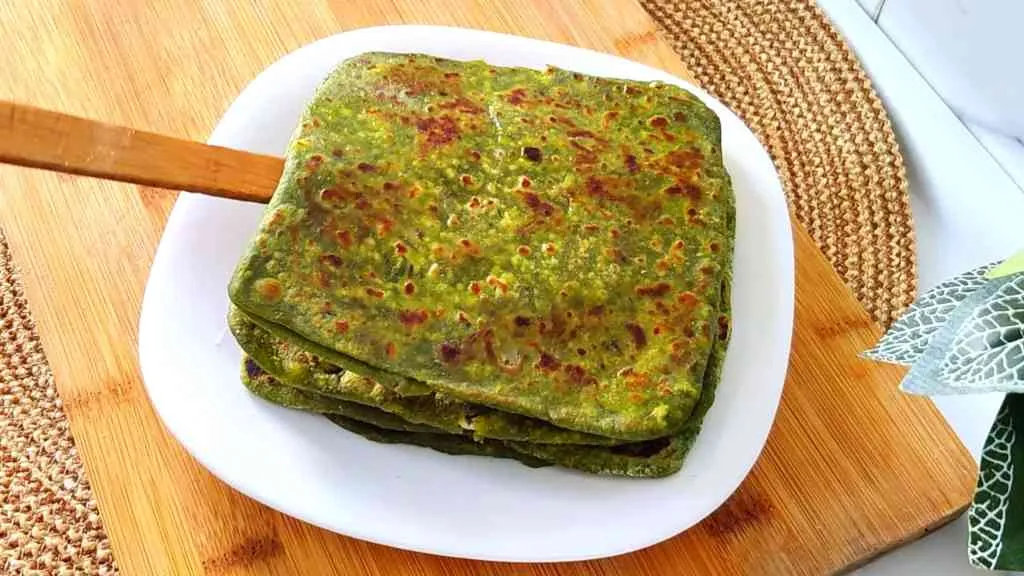 Palak Paneer Paratha - A Healthy Twist on an Indian Classic!