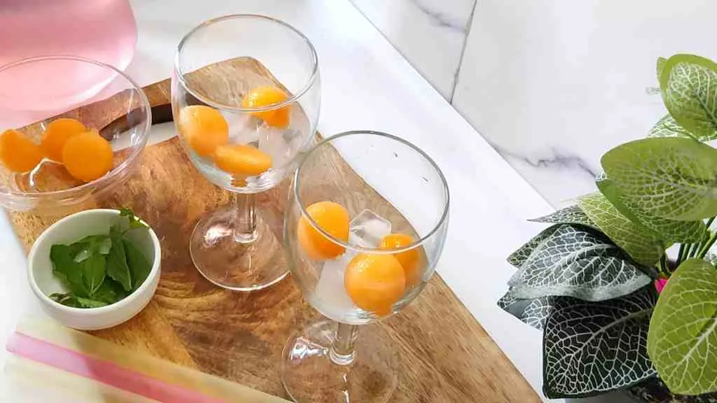 Melon ball drink