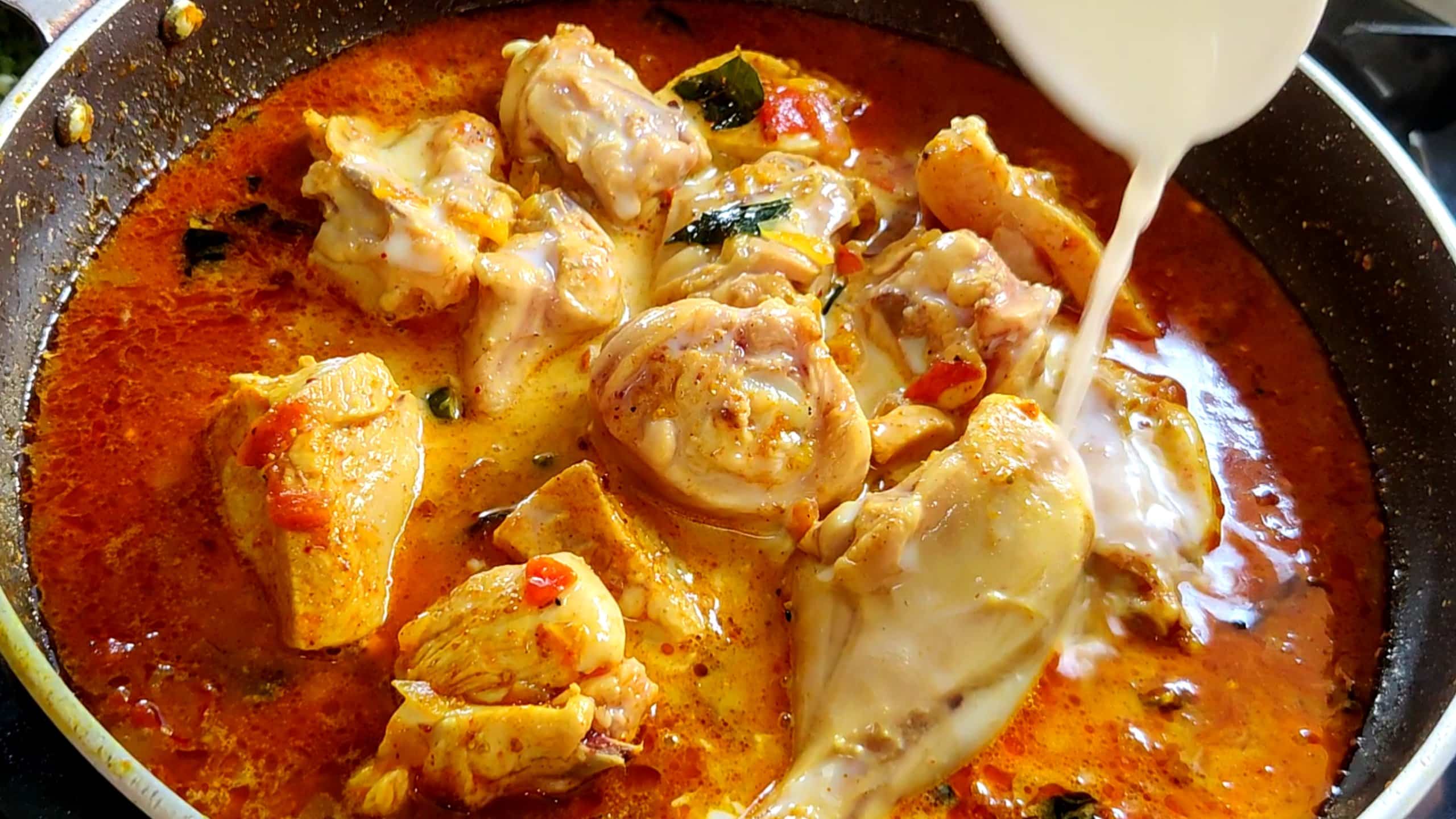 South Indian Chicken Curry Recipe (Chettinad Style) - Paatti's Kitchen