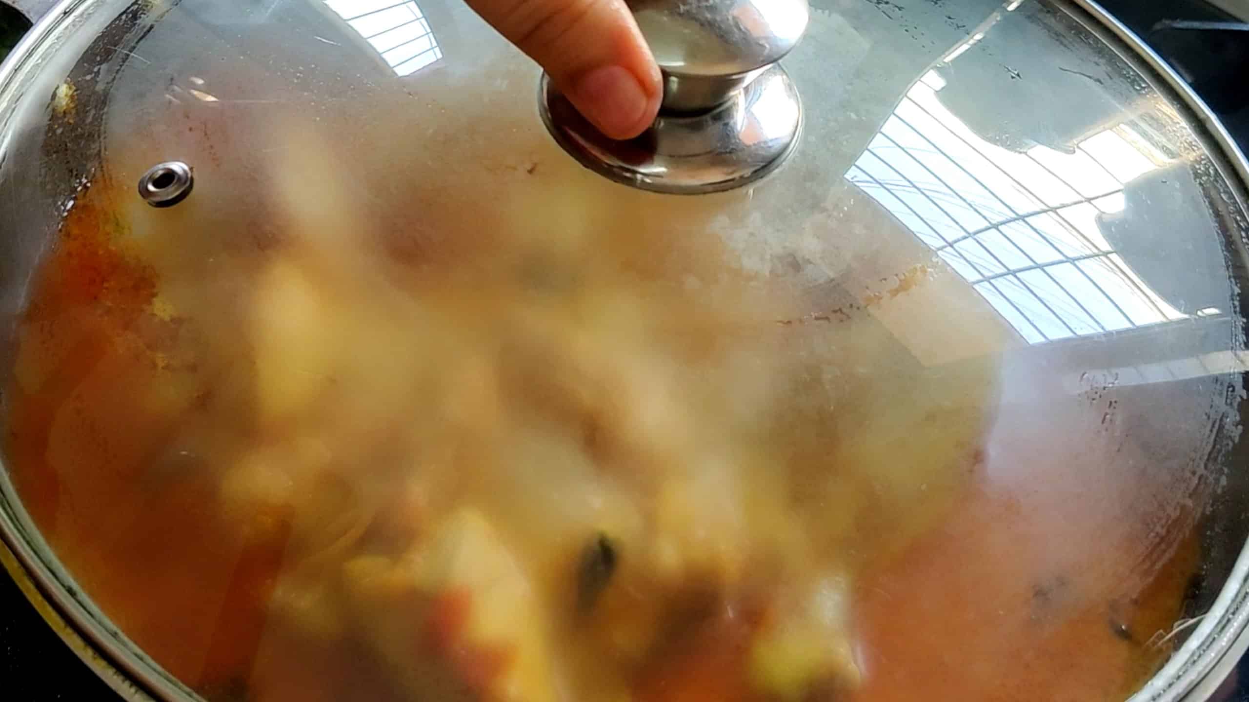 South Indian Chicken Curry Recipe (Chettinad Style) - Paatti's Kitchen